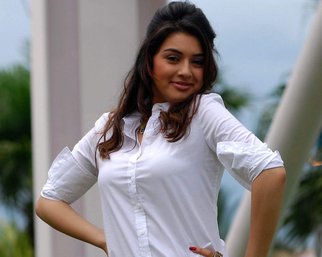 hansika motwani hot nude stills can you hook up a verizon phone to at&t